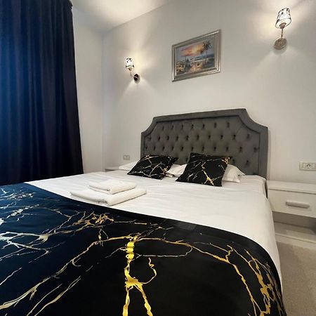 فندق Cochet Boutique Târgu Jiu المظهر الخارجي الصورة