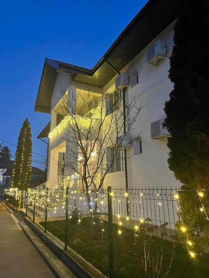 فندق Cochet Boutique Târgu Jiu المظهر الخارجي الصورة